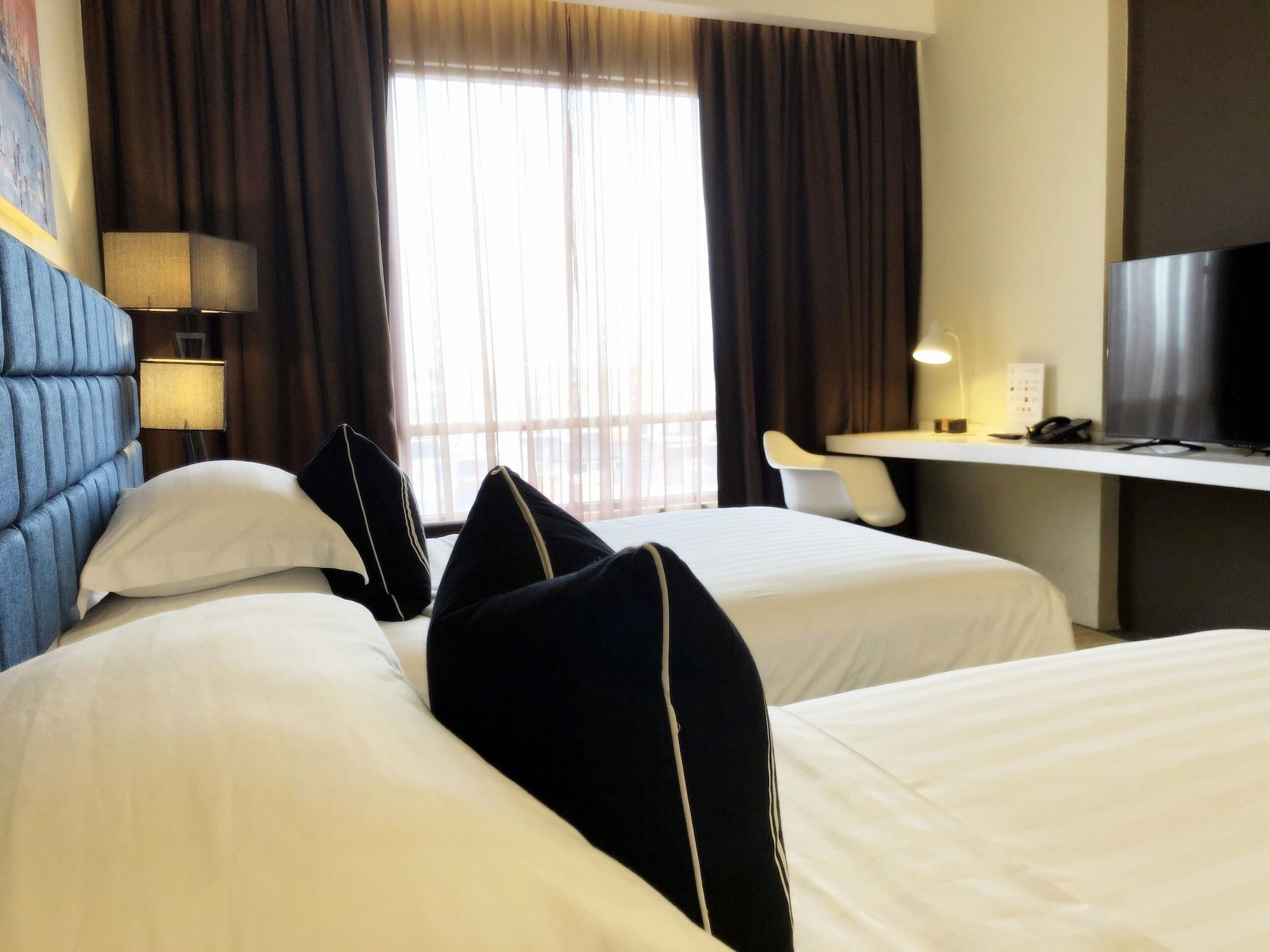 M Roof Hotel & Residences Ipoh Esterno foto