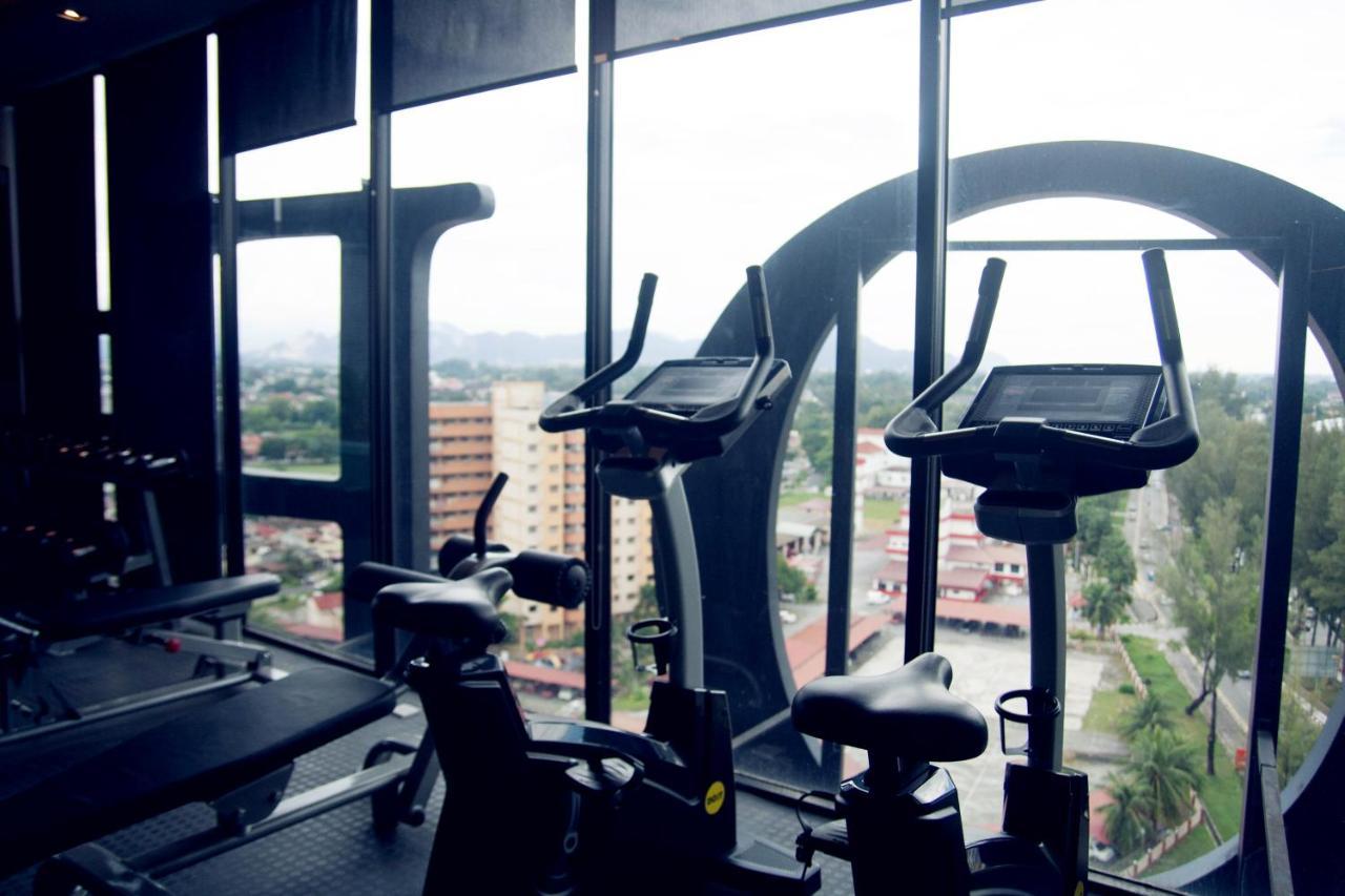 M Roof Hotel & Residences Ipoh Esterno foto